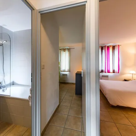 Domaine Du Golf D'albret.6 * Barbaste